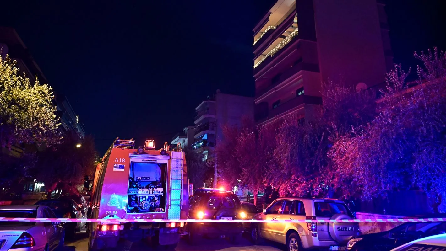 Alarm u Kalitheji: Pozar u stanu - Documento