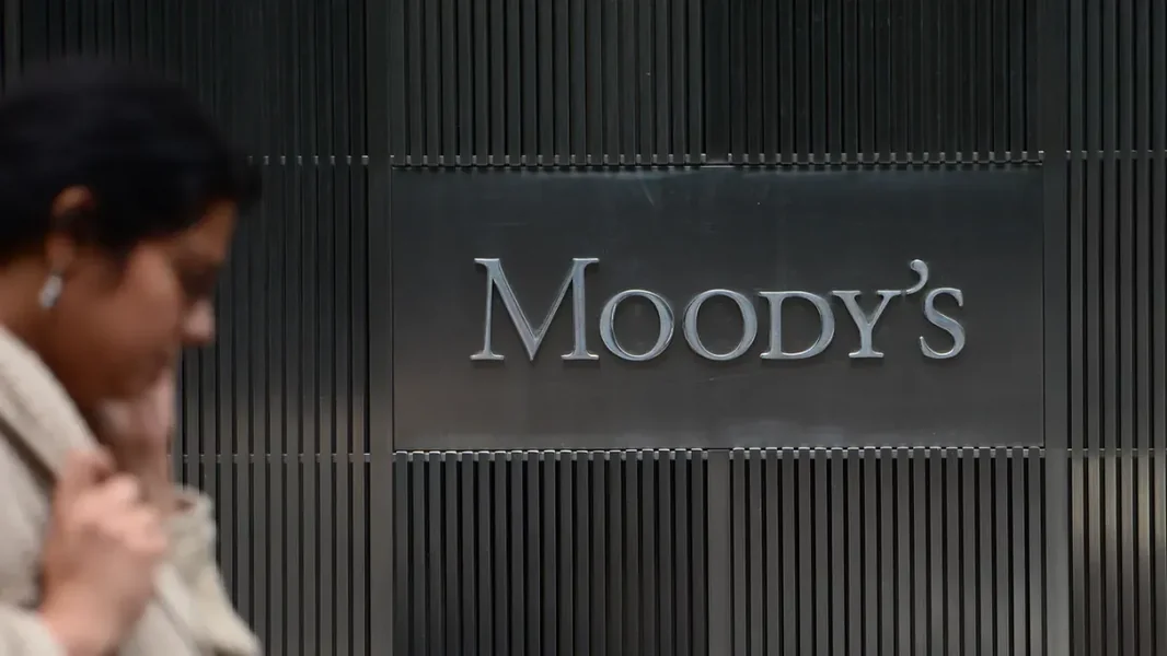 Obruč se steže: Budimpešta snižena kreditna ocena, velika nevolja mađarskom glavnom gradu! - ORIGO