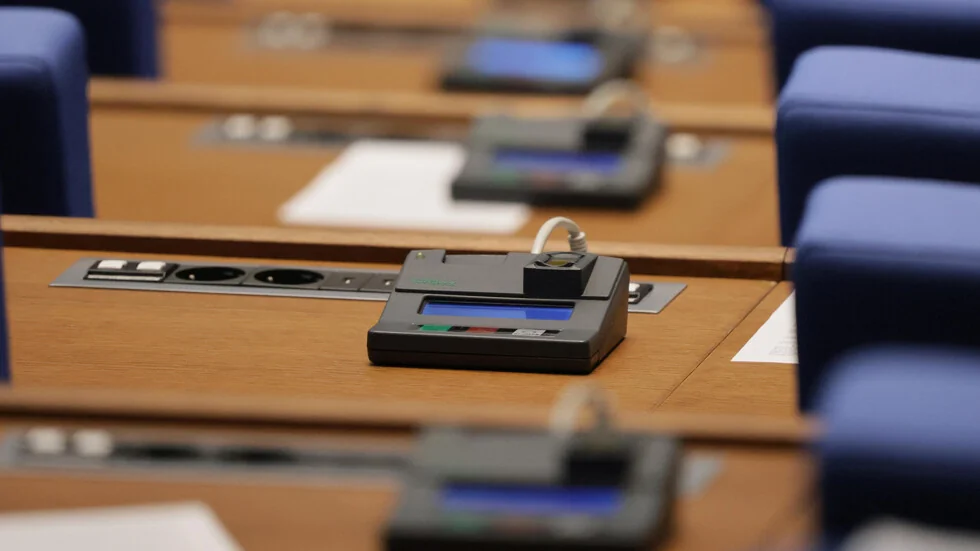 Pri predčasni izbori: Da li će doći do promena u Izbornom kodeksu i na šta ćemo glasati?