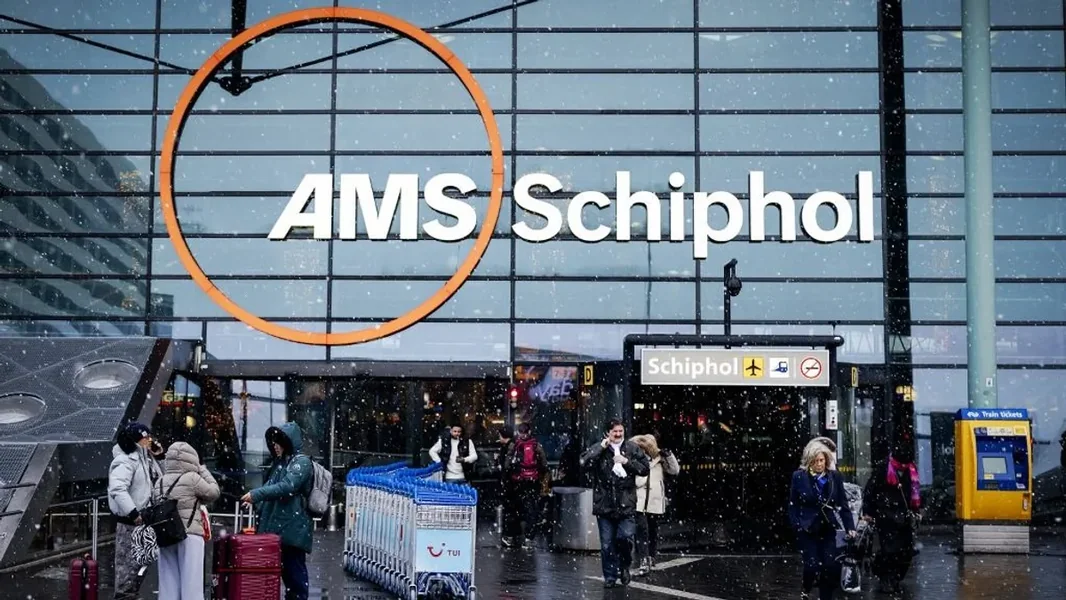 Haos zbog snega, stotine letova otkazano na amsterdamskom aerodromu Schiphol