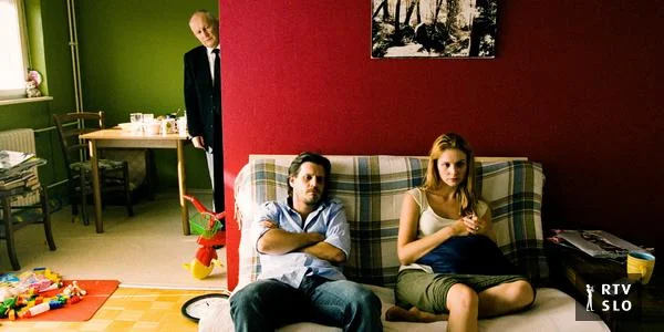 Projekcija filmova Toplo za ovo letnje doba i Nikada nismo otišli u Veneciju u poklon Blažu Kutinu