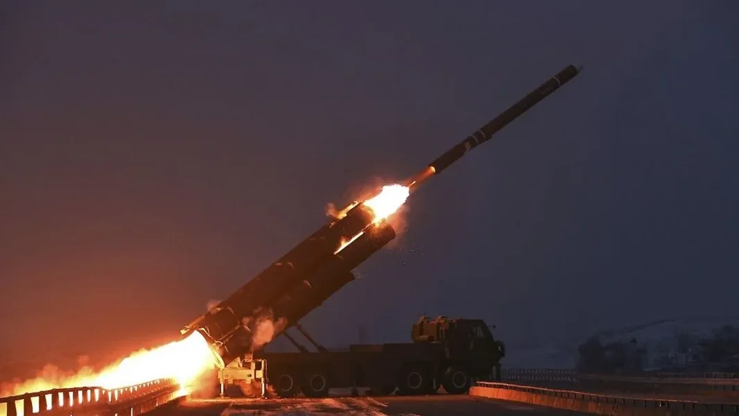 Evo velikog koraka: testirana je opasna robotska letelica uz prisustvo Kim Džong-una — video