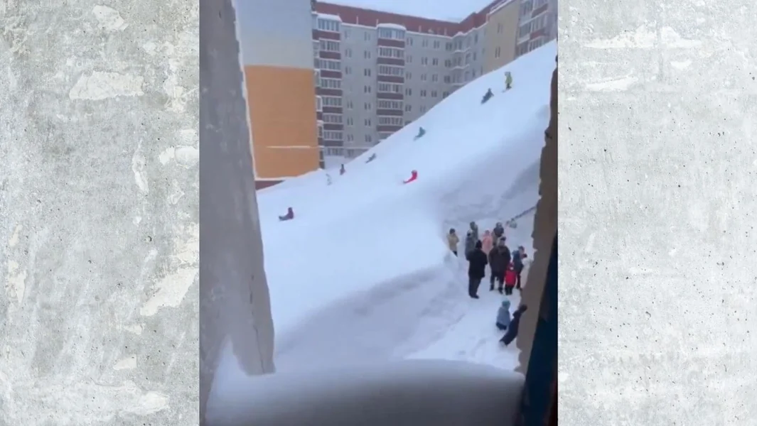 Rusija: Kamčatka zatrpana u snegu – kopaju tunel da stignu do svojih kuća – Documento