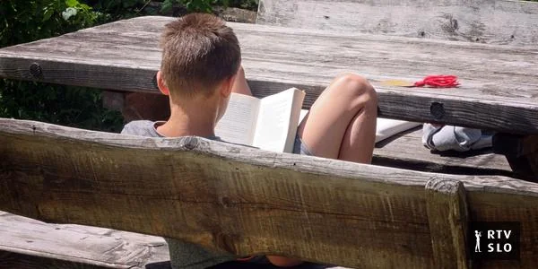 Autori osnovnoškolcima namenjenog zbornika se ograđuju od urednikovog spornog priloga