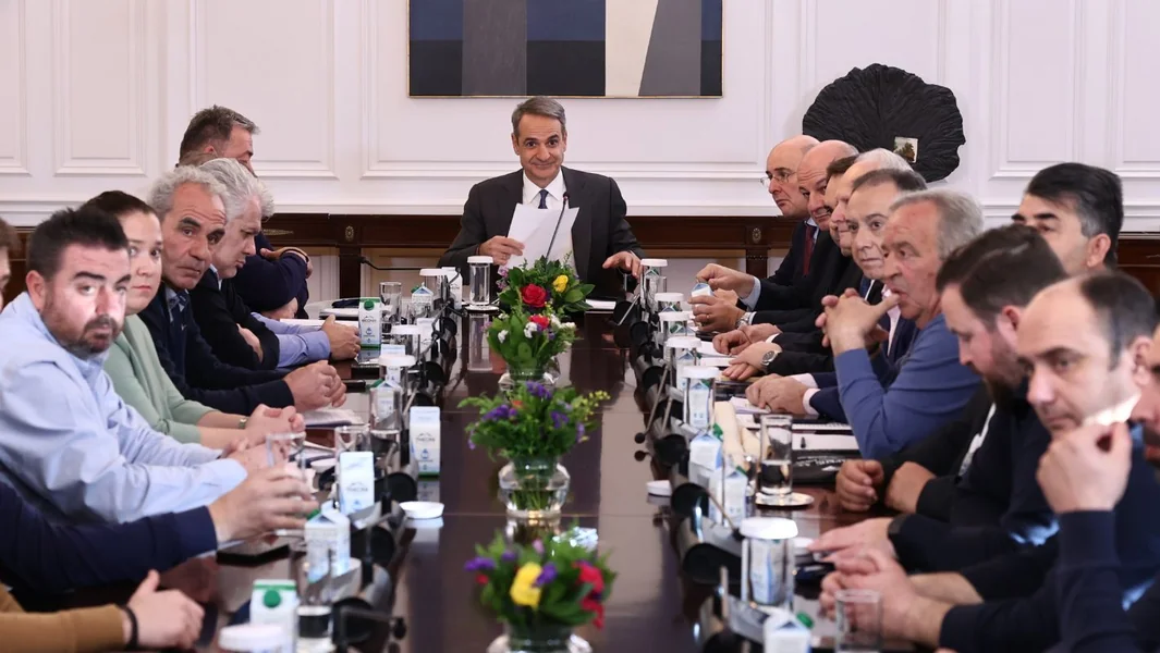 Poljoprivrednici: Mitsotakisovo izigravanje uz 'dobro veče' u Maksimu — 'Prisutni kroje razvoj događaja'