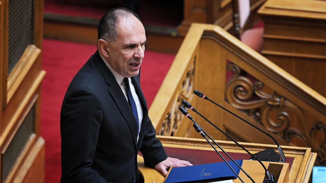 Gerapetritis u Vouli: «I biće i proširenje teritorijalnih voda» - Documento