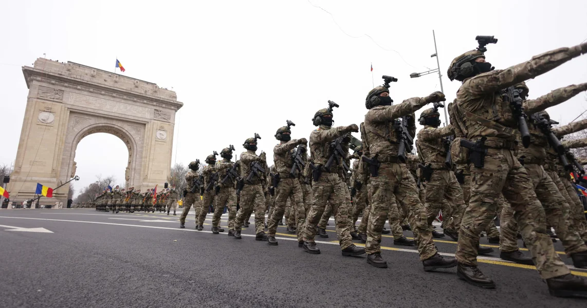 Ministar odbrane kaže da u Rumunskoj vojsci još ima stvari za efikasnost: 'Nije reč da se smanje plate, penzije'