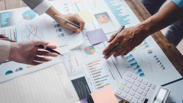 Vlada blokira rashode, budzet ulazi u decembar sa suficitom od oko 500 miliona evra