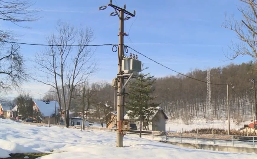 Dobrodošli u 21. vek: Stanovnici tuzlanskih prigradskih naselja danima bez struje