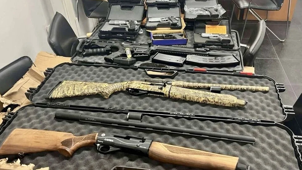 Zadržana je velika količina oružja na MP Kapitan Andreevo