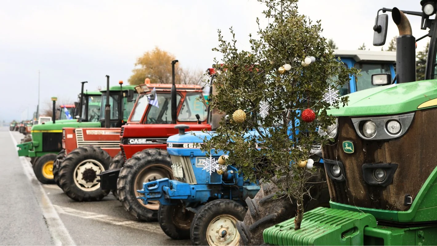 Nepokolebljivi poljoprivrednici: Proveli su Božić na blokadama – Nova sednica do nedelje - Documento