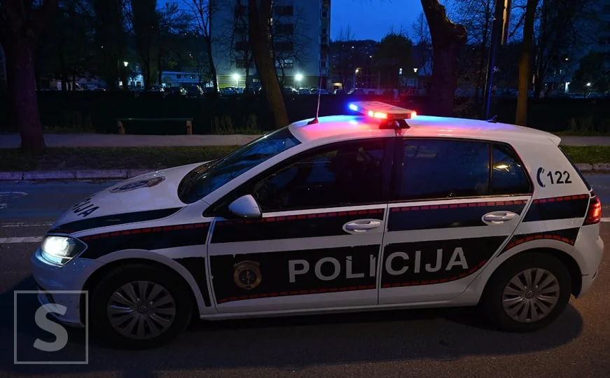 Dve devojke iz Sarajeva poginule kod Bradine: Golf sleteo u provaliju, povređene još tri osobe