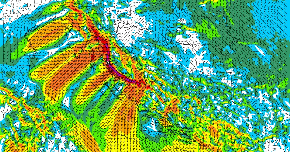Nakupiće se i do pola metra snega: Upaljeni su alarmi, evo do kada će padati