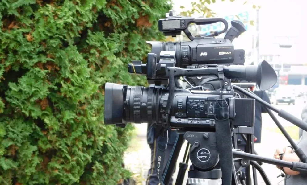 CNN, MSNBC i Politico se vraćaju na sud pošto su novinarima odbijen pristup Beloj kući i uprkos sudijskoj naredbi