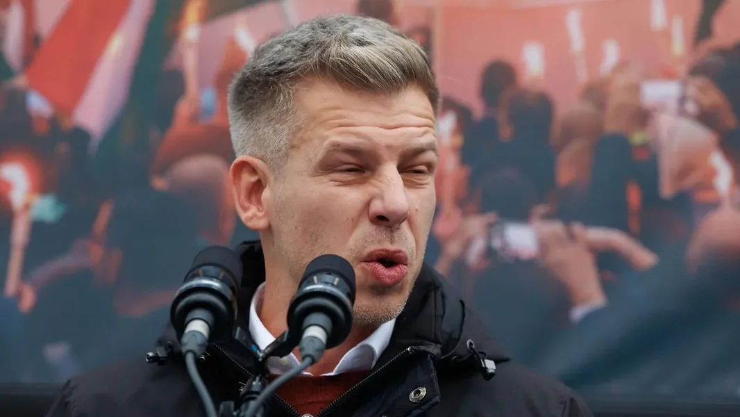 Realnost počinje da smeta Mađaru Péteru.