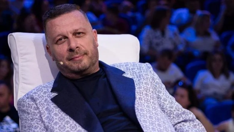 Skandal videa sa umetnicima, kompozitor Adi Hila svedoči nekoliko sati, studio se proverava! Očekuje se da će biti ispitivan i novinar koji je širio snimke - Shqiptarja.com