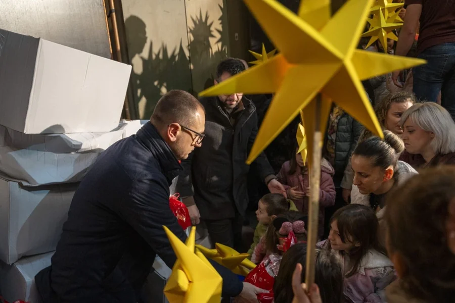 Badnikova povorka u Prilepu - Nova Makedonija