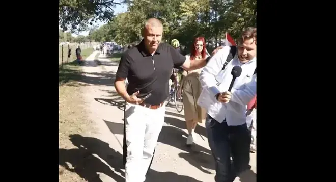 Zbog guranja Mandinerovog novinara, policija predlaže podizanje optužnice protiv Ruszin-Szendi Romulusza