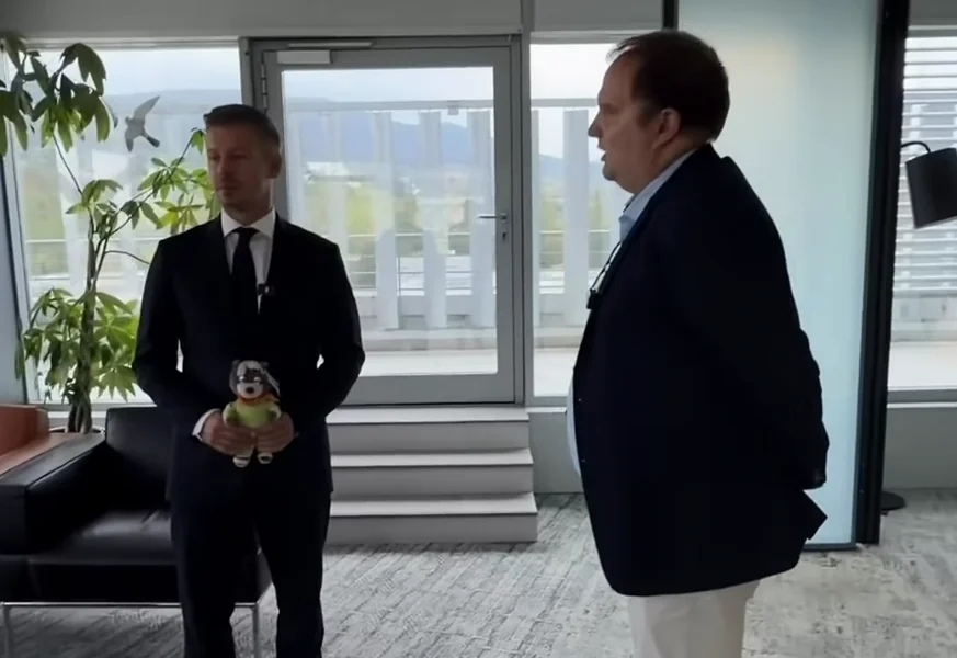 Mészáros Lőrincék nisu kupili Svedok, već su iznajmili prava na emitovanje, pa je zato Közmédia zatražila dozvolu od TV2 da ga prikaže