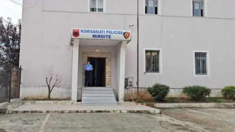 Napadnut lekar u Mirditi bejzbol palicama, tri maskirana napadaca su posedovala i oruzje! Motivi jos nepoznati (EMRI)