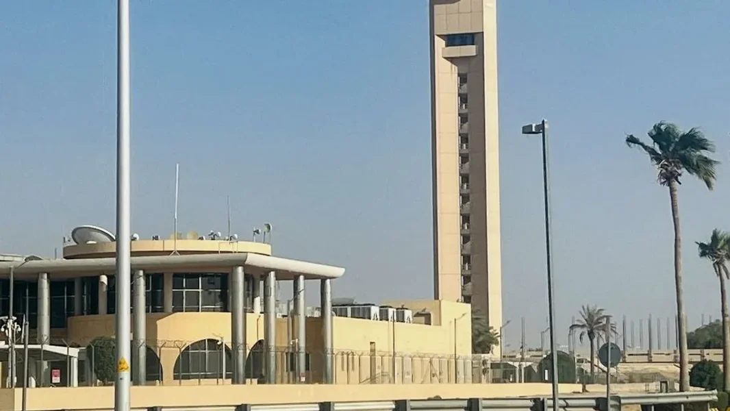 Napadi na Rijad: drugi put u roku od 48 sati smrtni udarac aerodromu - ORIGO