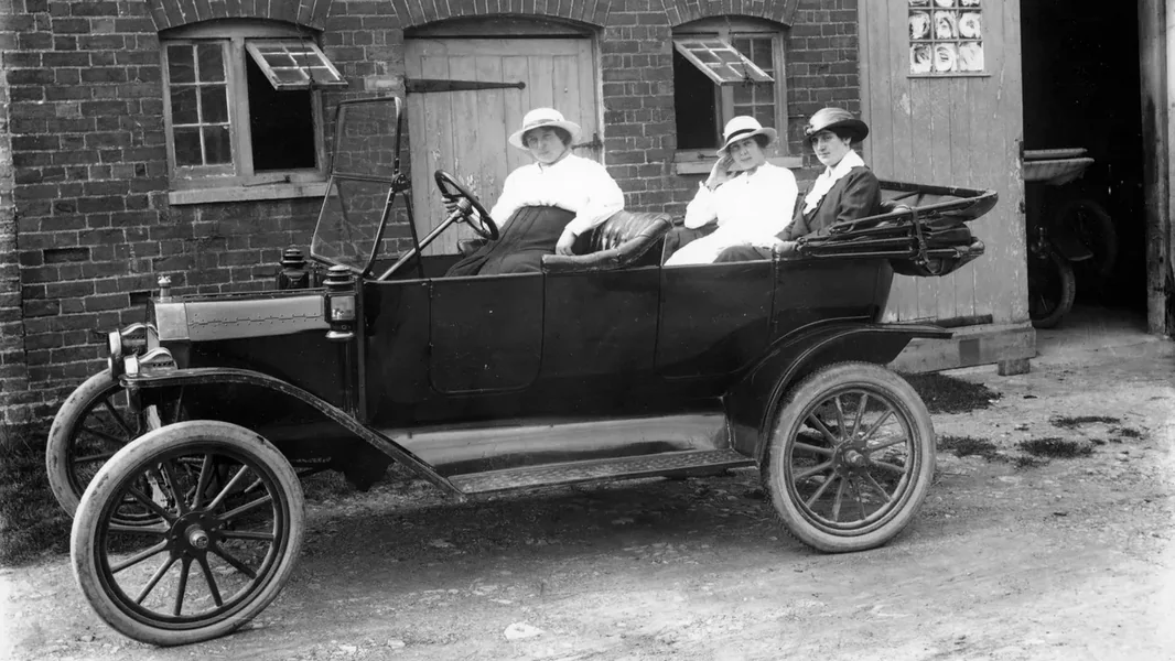 118 godina je prošlo otkako je prvi Ford T-model sišao sa proizvodne trake: retro fotografije – ovako je nastao legendarni automobil - ORIGO