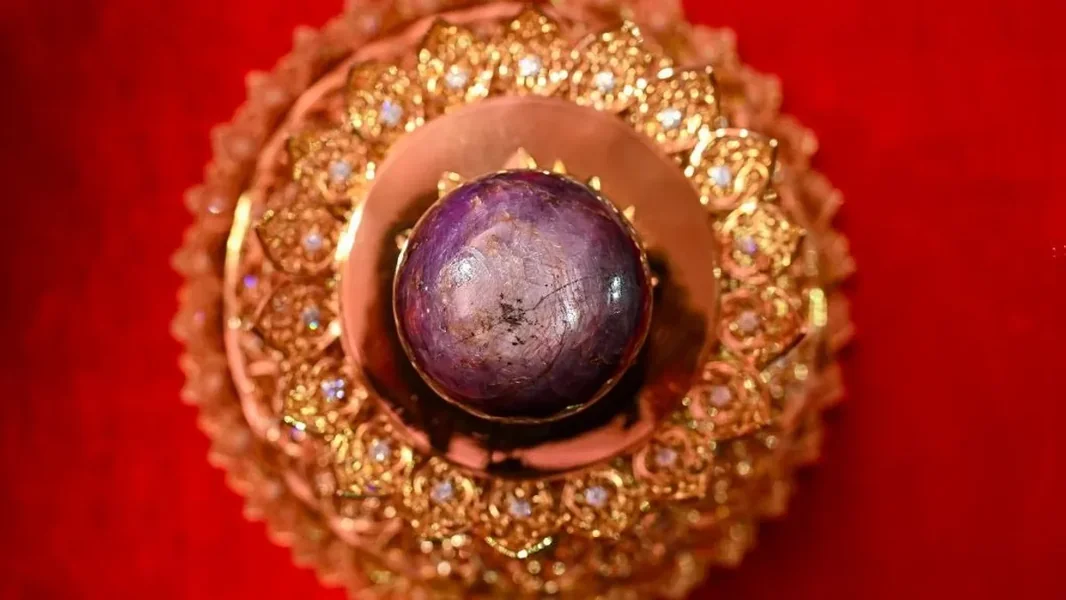 Mali, ljubičasti i vredan 100 milijardi forinti. Šta je to? - ORIGO