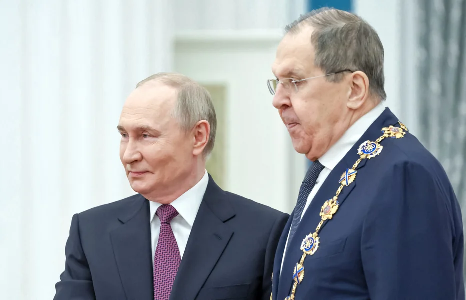 Lavrov tvrdi da su Ukrajinci napali Putinovu rezidenciju, Zelenski kaže da je to samo izgovor da Rusi bombarduju vladine zgrade u Kijevu.