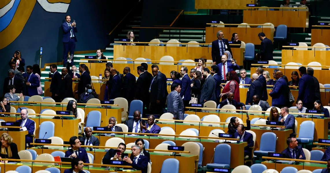 VIDEO Vučić ostao dok su mnogi napuštali dvoranu: Pogledajte trenutak koji se širi mrežama