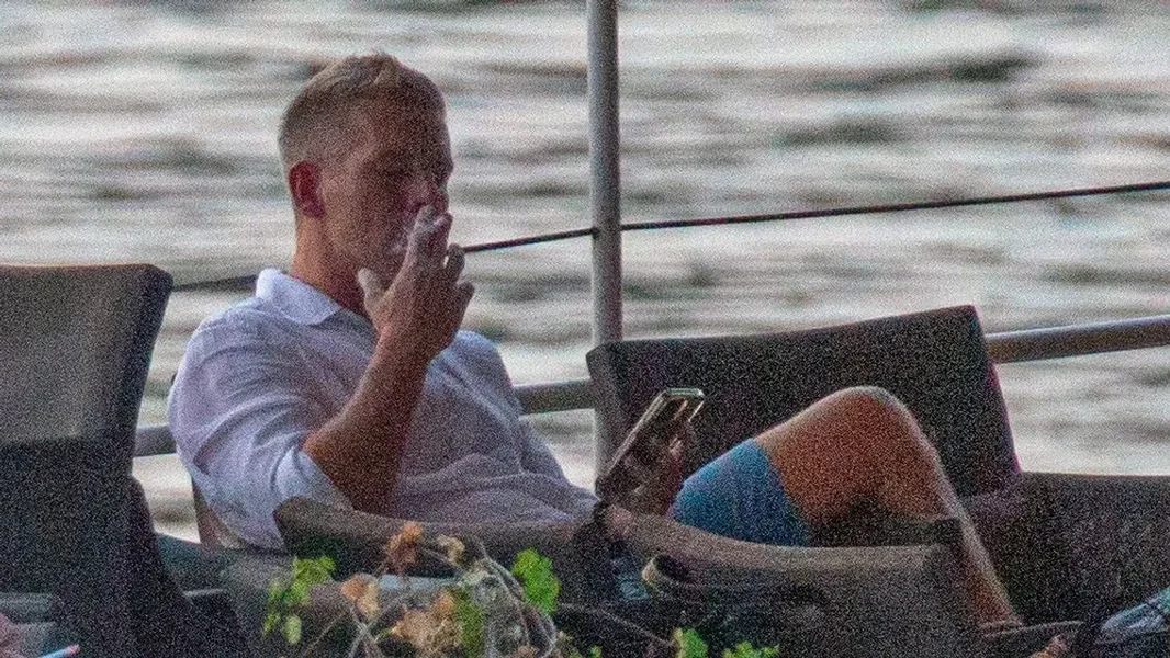 Tako vernici sa čistom svesti obožavaju Mađara Petra - video