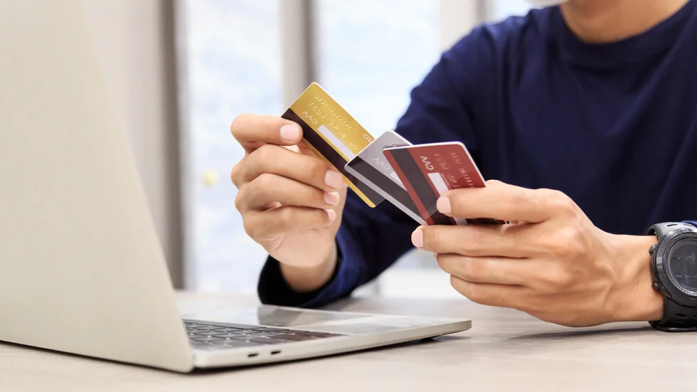 Nakon ulaska naše zemlje u evrozonu: Šta se promenilo sa bankarskim operacijama, kreditima i štednjama