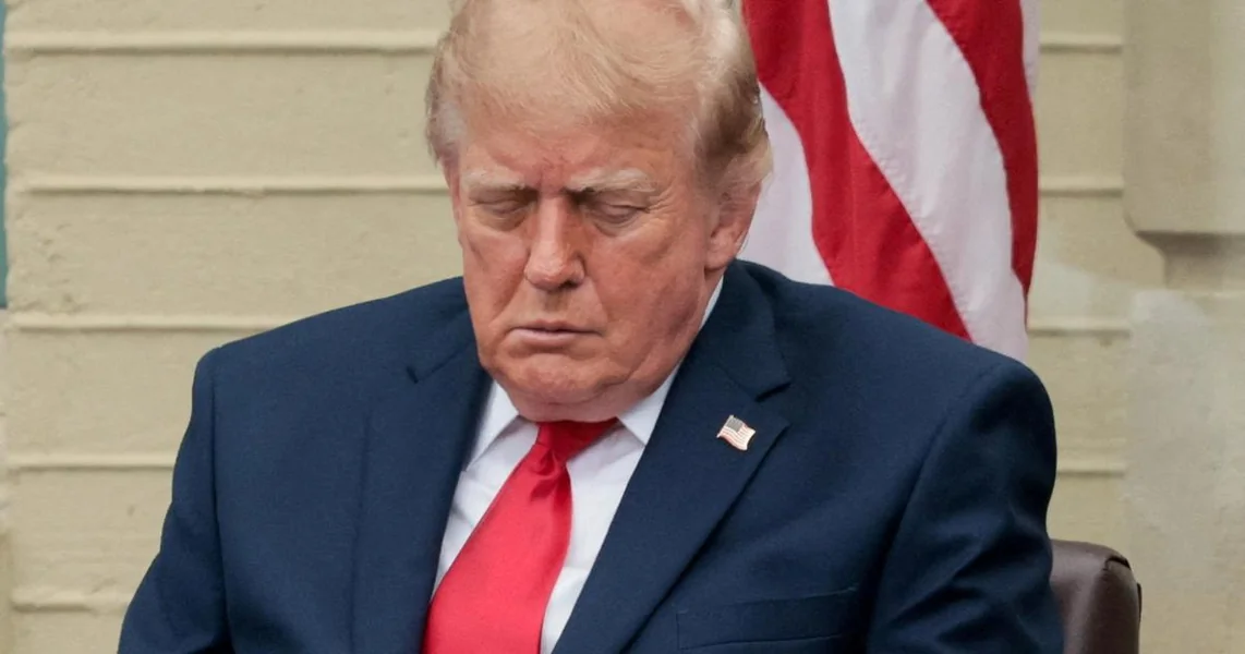 Čelnici AI-a apeluju na države: Zaustavite nas, superinteligencija vodi u izumiranje čovečanstva! Trump ih ignoriše