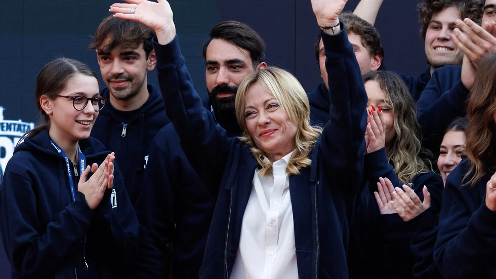 Meloni poslala praznične želje svojim sunarodnicima i zaposlenima u Palati Čigi