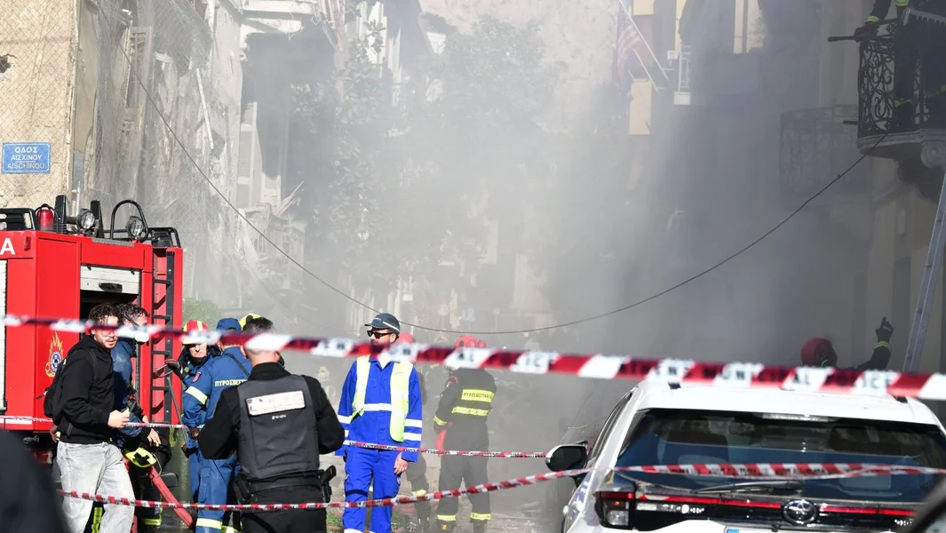 Plaka: «Zgrada se napunila dimom i srušila» - Svedoci opisuju trenutak eksplozije - Documento