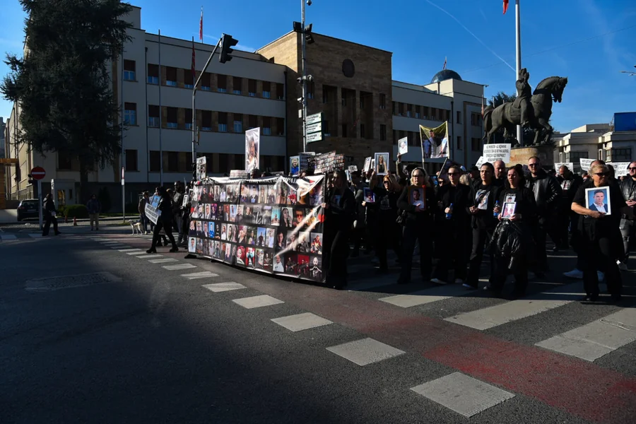 Roditelji iz „Pulsa“: Ne tražimo presudu sa ulice, već redovno održavanje ročišta - Nova Makedonija
