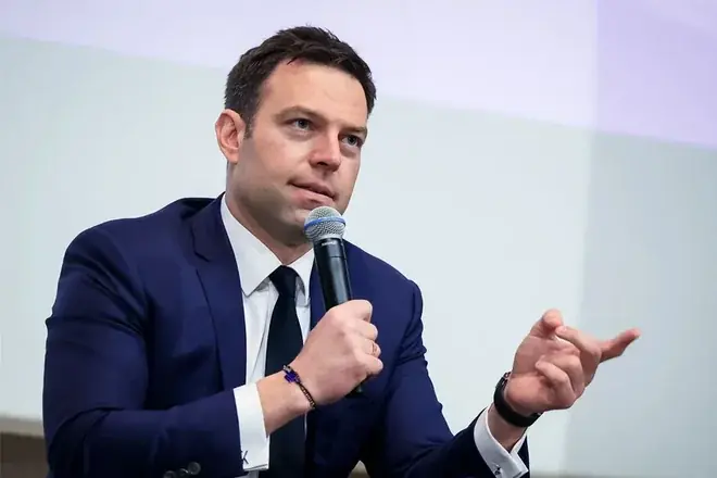 Kasselakis: «Samo 5 republikijanaca je bilo potrebno da zaustave Trampa od budućih intervencija u Venecueli» - Documento