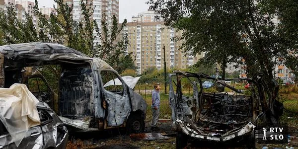 U ruskim napadima na Kijev ubijena su dva čoveka