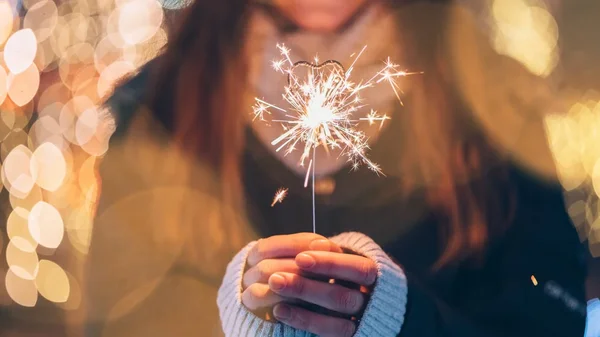 Omiljene zvezde Bugarske otkrivaju magiju Božića i svoje nade za Novu godinu
