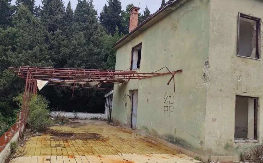 Sarajevski Vodovod vratio u posjed svoje odmaralište kod Dubrovnika vrijedno 6 miliona maraka