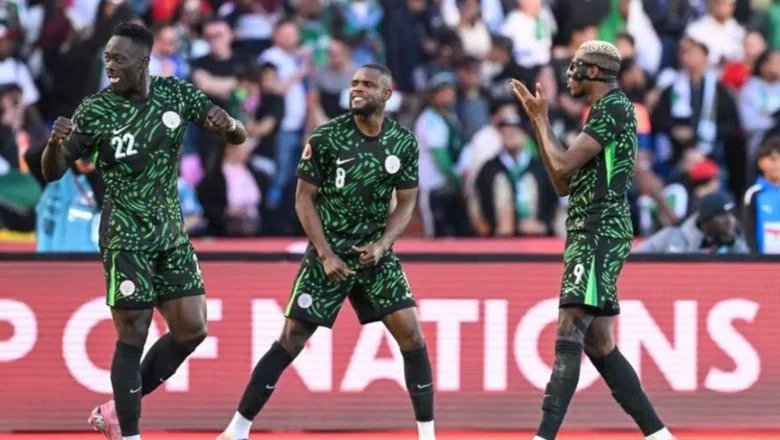 Kupa Afrike/ Nigerija i Egipat prelaze u polufinale, Alžirija ne prihvata eliminaciju i napada sudiju u svlačionicama (VIDEO) - Shqiptarja.com