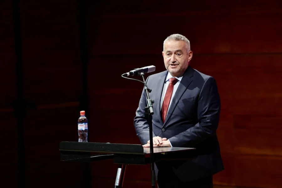 Klekovski: Aplikirao i sam prošao intervju za bezbednosni sertifikat - Nova Makedonija
