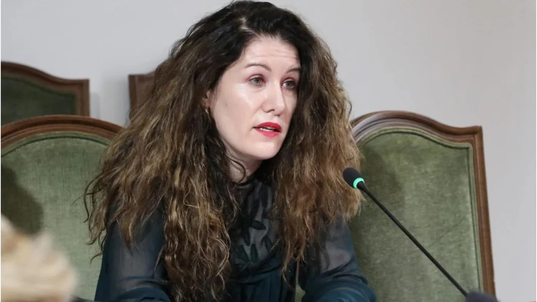 Albanija: 'Dušo moja, upašćemo se' - Poruke bivše šefice SHISH-a sa Ergisom Agkasijem - Documento