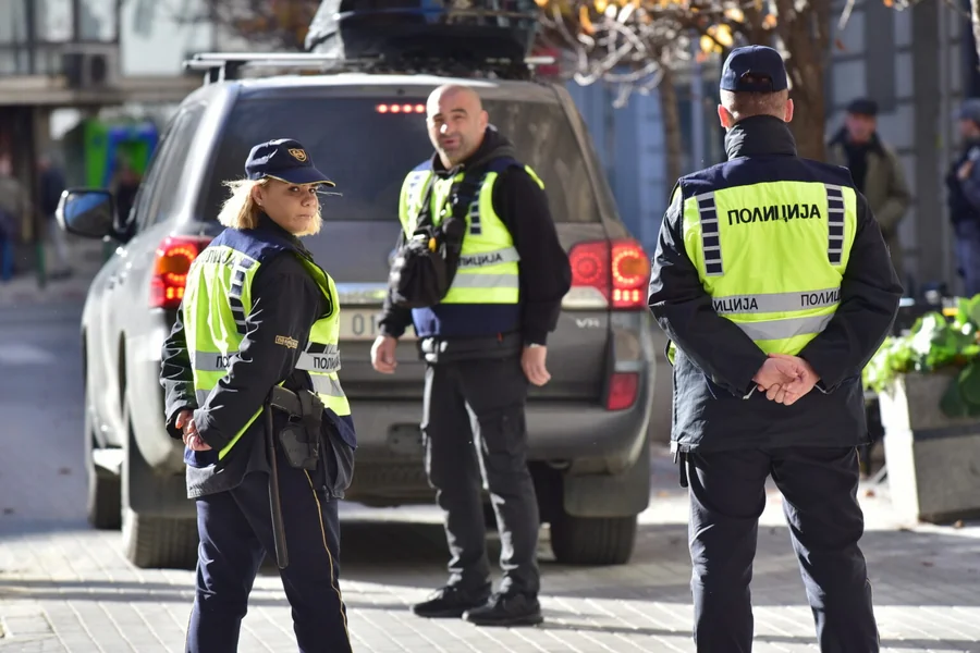 Akcija u Skoplju: Privedeni vise lica zbog sumnje za terorizam - Nova Makedonija
