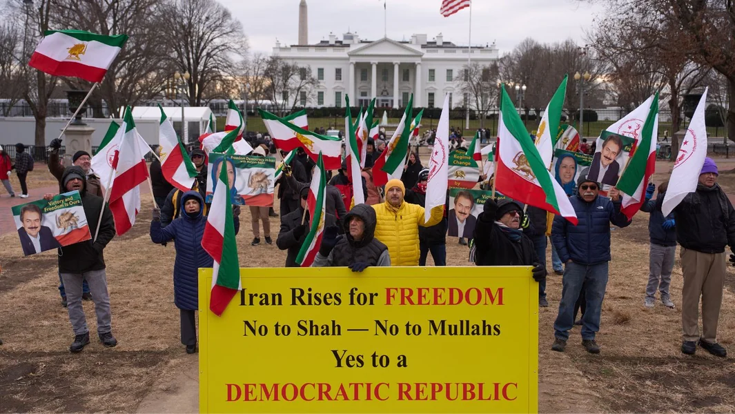 Najmanje 3 mrtvih u protestima protiv poskupljenja u Iranu - Documento