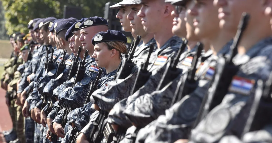 Neočekivano skraćivanje datuma isporuke: Zašto odjednom Amerikanci šalju HIMARS-e i Black Hawk-ove prije reda