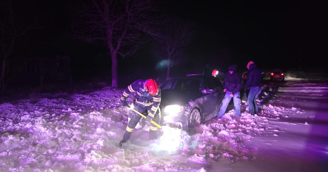 Jak vremenski talas u 15 okruga i Bukureštu: vatrogasci evakuisali domove, uklonili oboreno drveće i spasili osobe blokirane u snegu