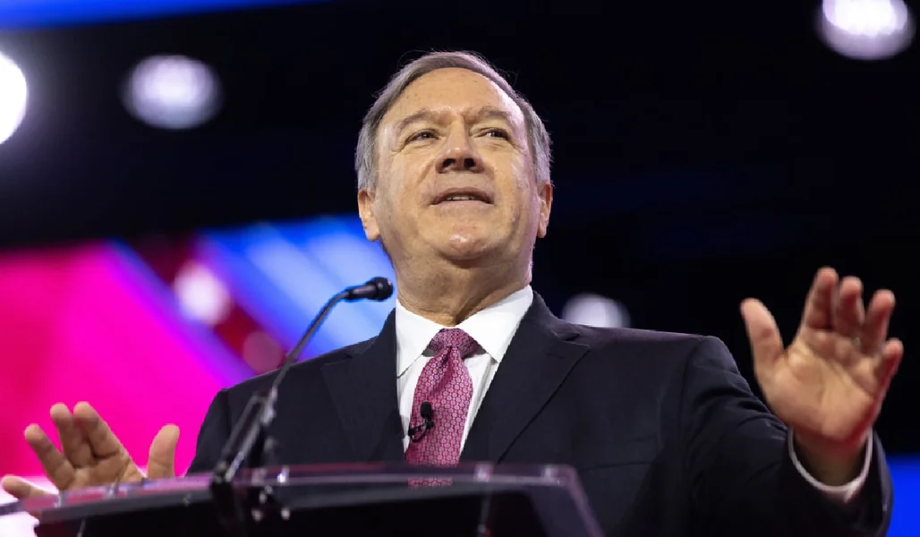 Mike Pompeo napada Delcy Rodríguez: „Vuk menja dlaku, al' naviku ne”