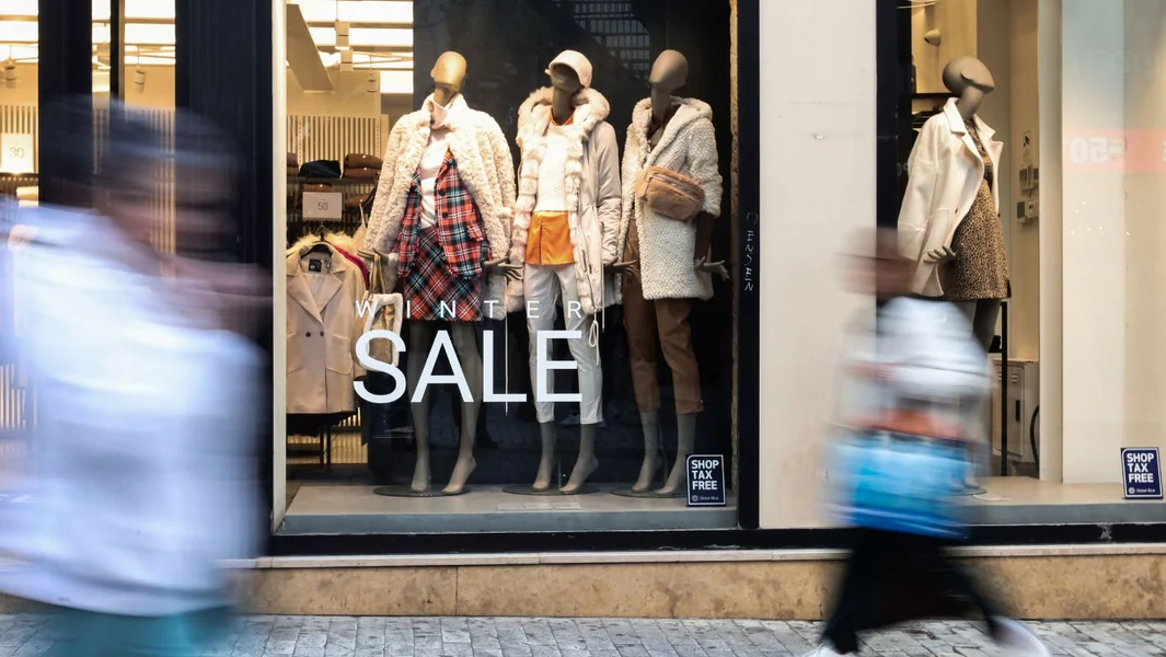 Zimske rasprodaje 2026: Kada počinju – Šta potrošači treba da obrate pažnju