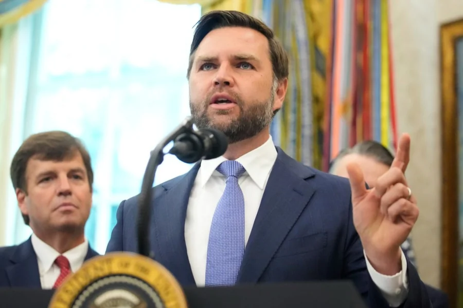 Žena upućana do smrti od strane ICE agenta u Minneapolisu. JD Vance kaže da je to tragedija koju je izazvala sama.