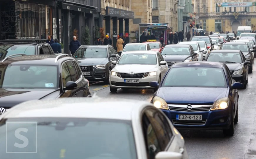 Vozači, naoružajte se strpljenjem: Velike gužve u centru Sarajeva